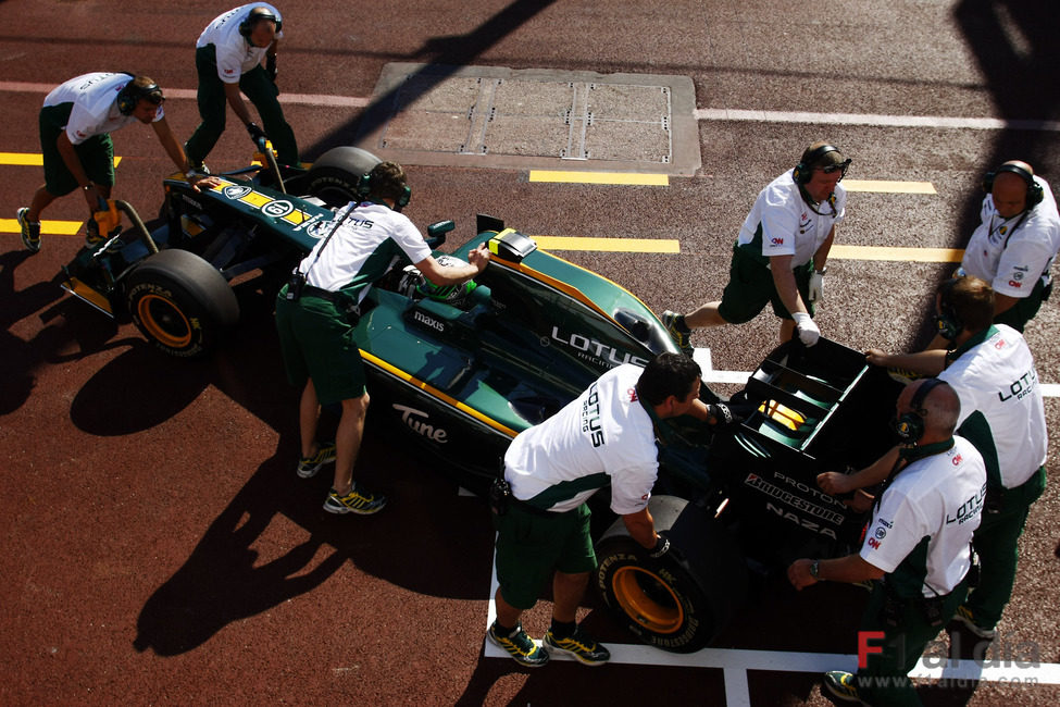 Kovalainen vuelve a boxes