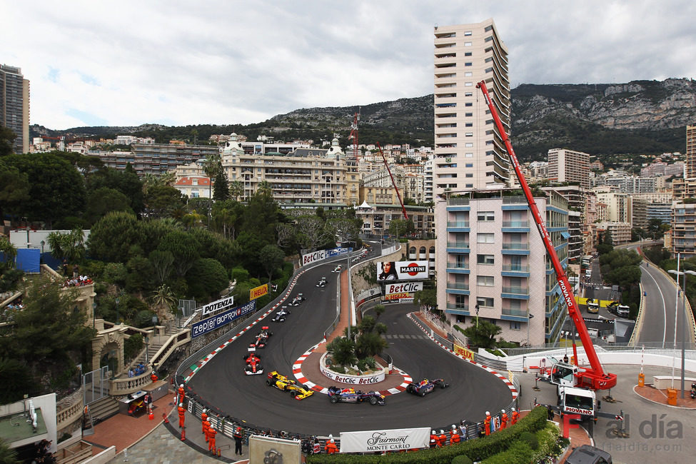 Primera vuelta de la carrera de Mónaco