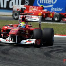 Alonso y Massa ruedan juntos en Turquía