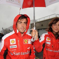 Alonso llega a Canadá bajo la lluvia