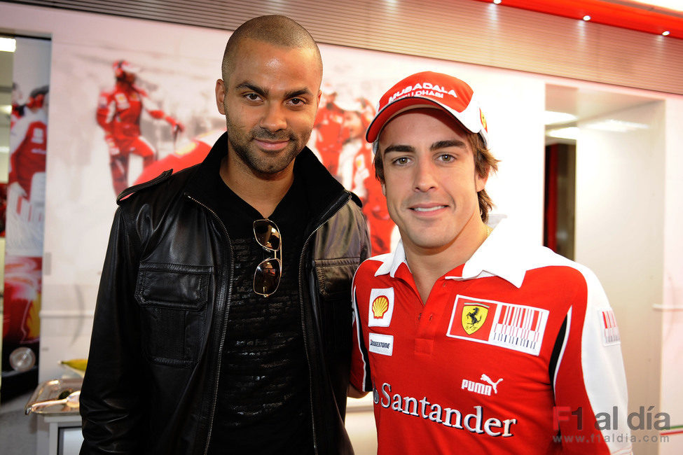 Fernando Alonso y Tony Parker en Valencia