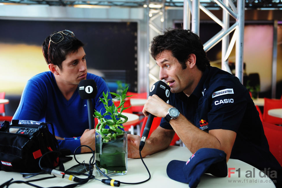 Webber atiende a los medios