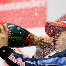 Vettel con el champán