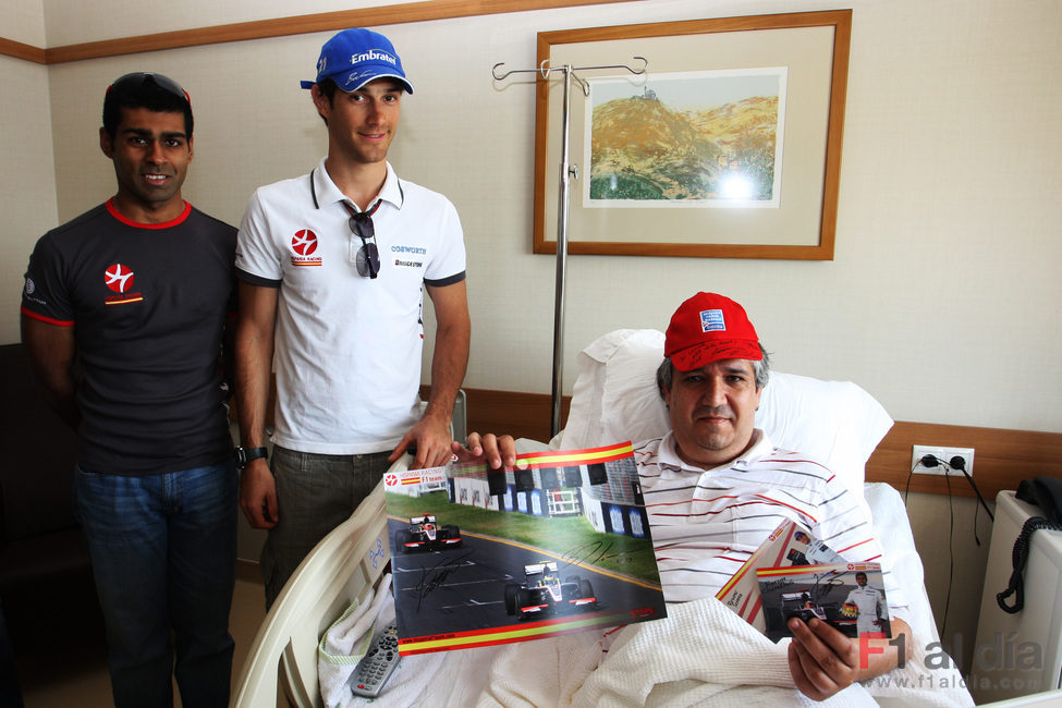 Los pilotos de Hispania visitan un hospital turco