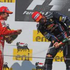 Webber y Alonso en el podio