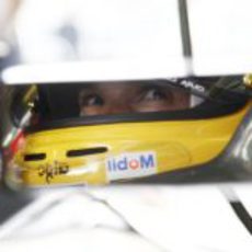 Hamilton contento antes de salir a pista