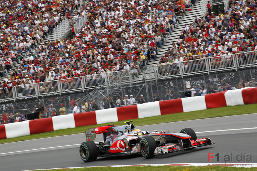 Gradas llenas en el Gilles Villeneuve