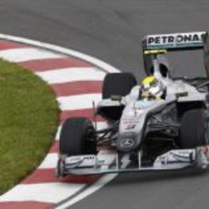 Rosberg sobre el asfalto de Montreal