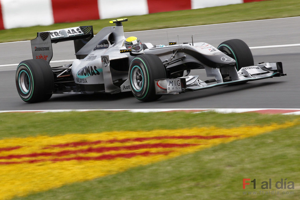Rosberg cruzó la meta en 6ª posición