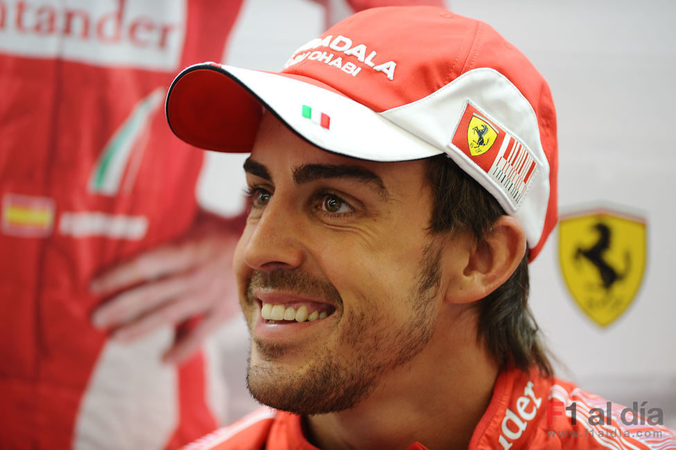 Alonso en boxes