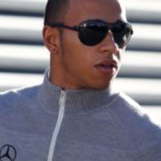 Hamilton llega al circuito