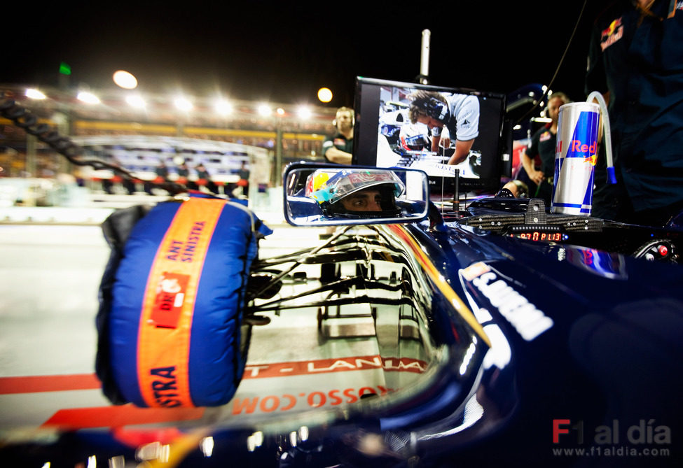 Buemi en boxes