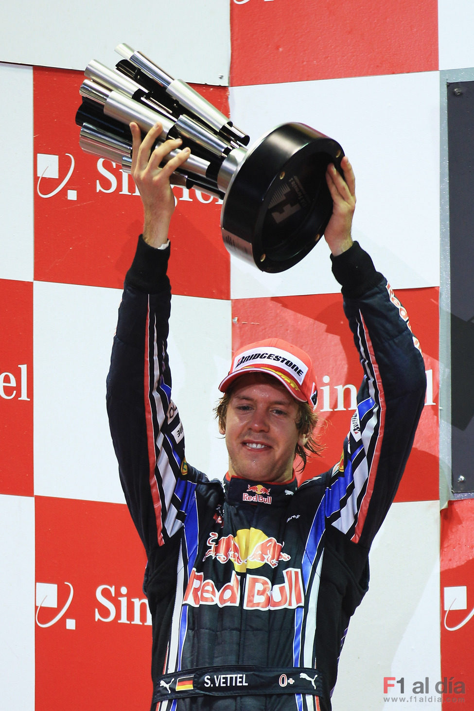 El trofeo de Vettel