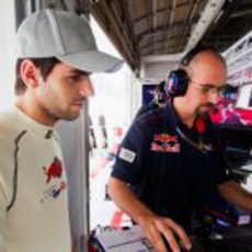 Alguersuari en boxes