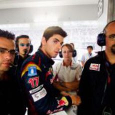 Alguersuari en boxes