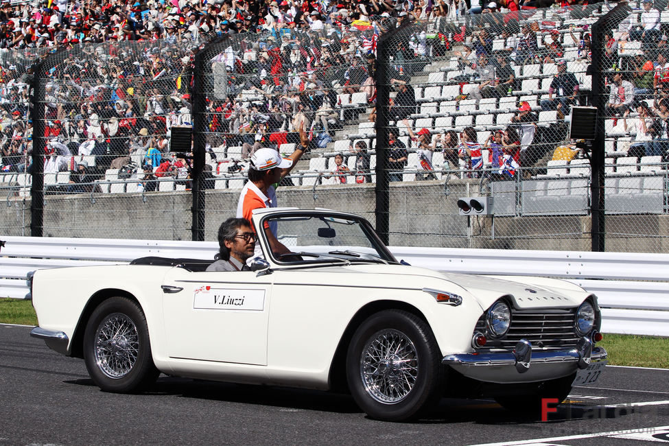 Liuzzi en la Drivers Parade