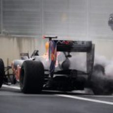 Vettel apaga el fuego