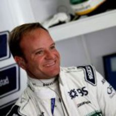 Barrichello en boxes