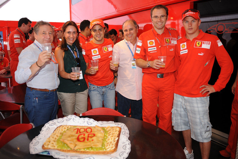 Una tarta por el Gran Premio número 100 de Massa