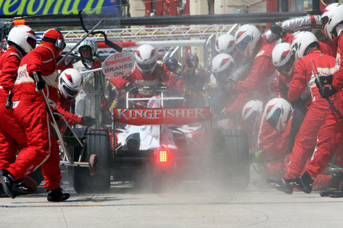 Fisichella hace una parada