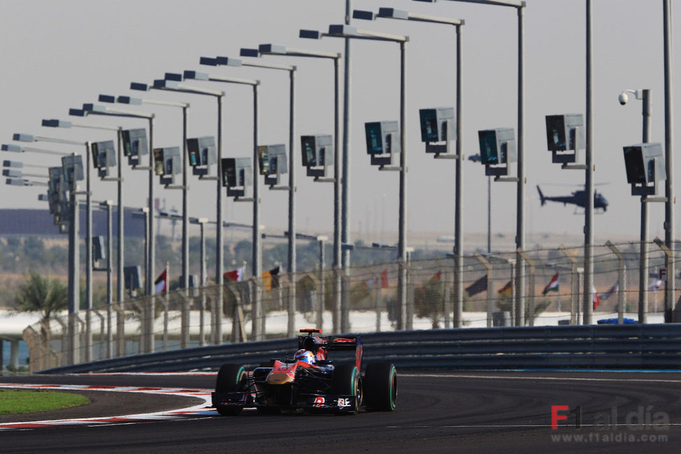 Buemi prueba con los neumáticos blandos