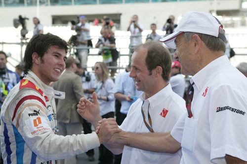 Peter Sauber felicita a Sergio Pérez