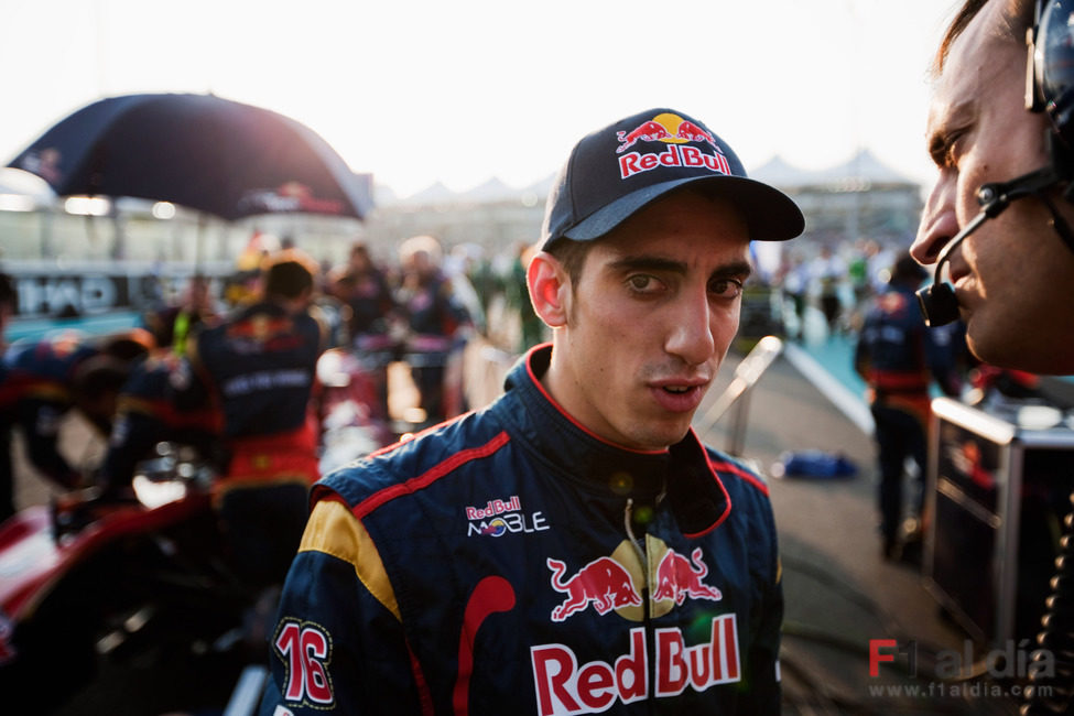 Sébastien Buemi justo antes de subirse al STR5