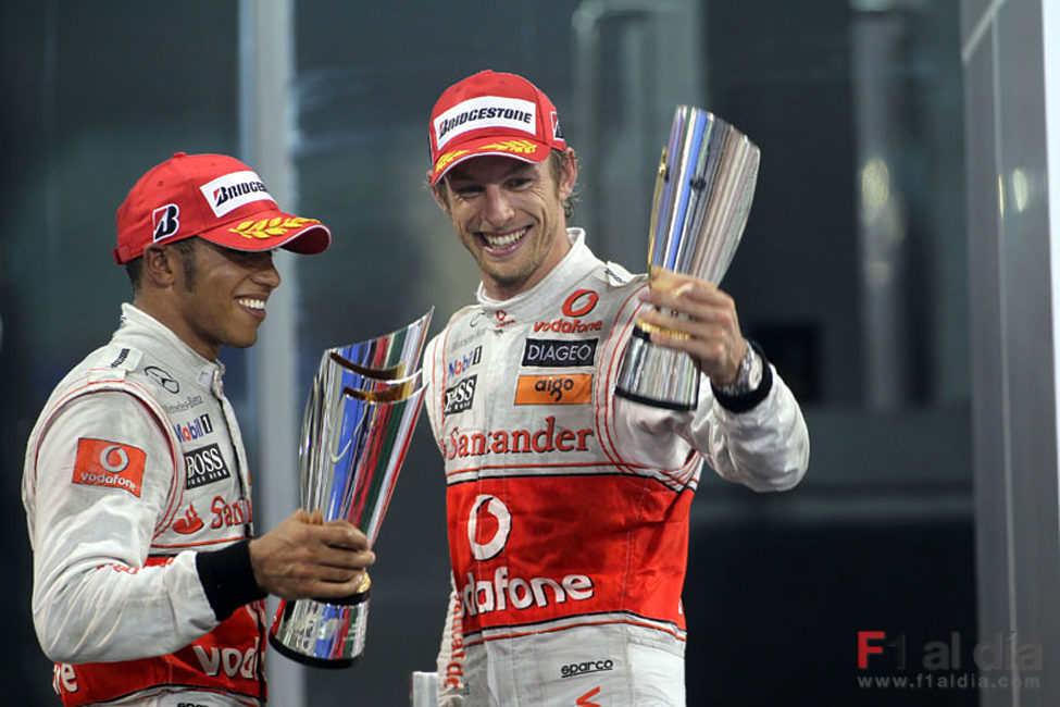 McLaren consigue un doble podio en Abu Dabi