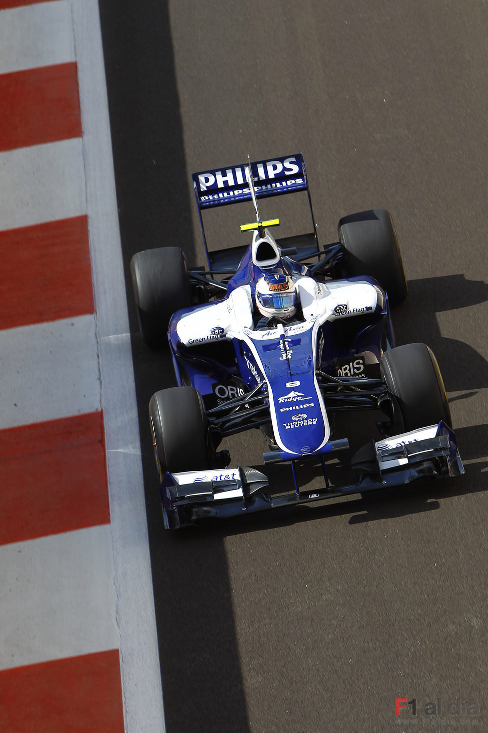 Barrichello rueda por primera vez con Pirelli