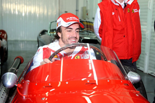 Fernando Alonso prueba el 375 Indianapolis