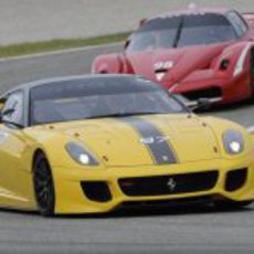 El '599XX' con Maurizio Mediani al volante