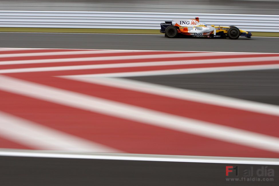 Alonso rueda en Fuji