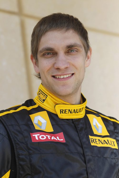 Petrov da el salto a la Fórmula 1