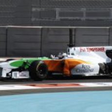 Sutil prueba los Pirelli