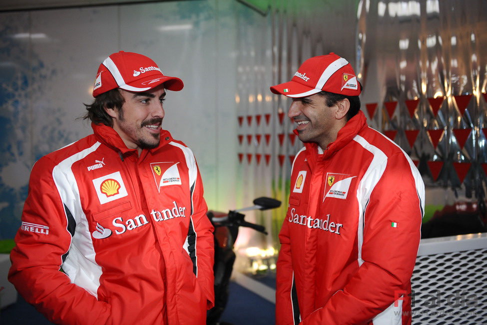 Alonso y Gené hablan de forma distendida