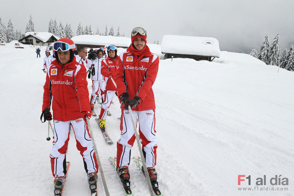 Massa, Bianchi y Fisichella son remolcados