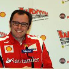 Stefano Domenicali, feliz en rueda de prensa