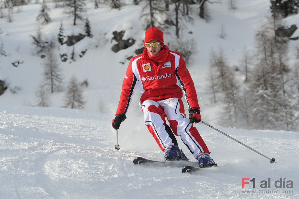 Jules Bianchi esquiando en Madonna di Campiglio