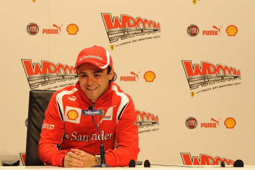 Massa desprende tranquilidad ante 2011