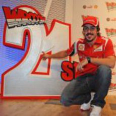 Fernando, su bigote en el 'Wrooom' XXI