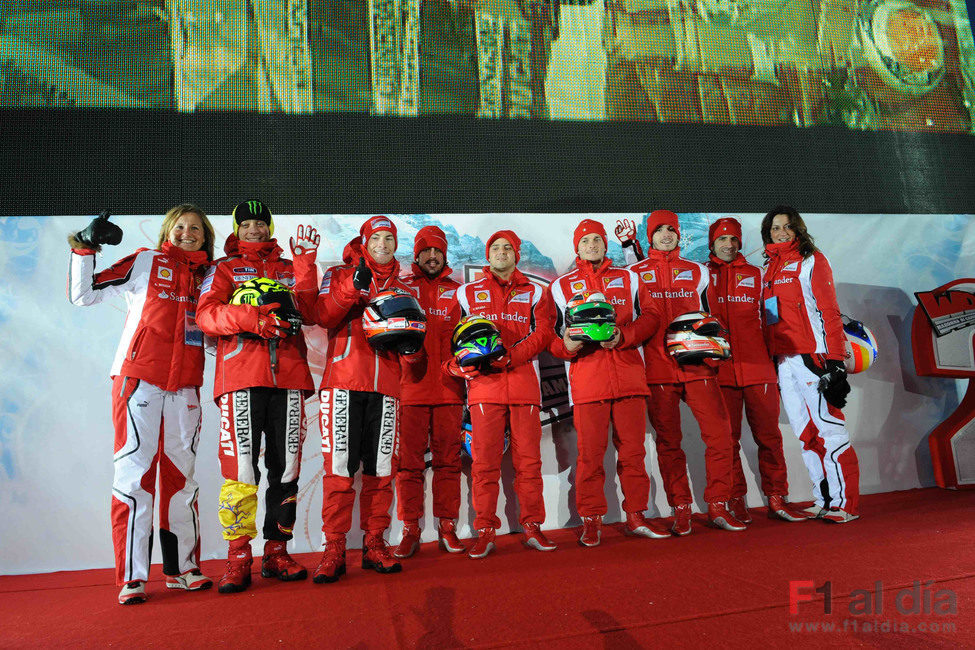 Los pilotos de Ducati y Ferrari despiden el 'Wrooom'