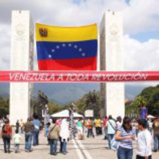 "Venezuela a toda revolución"