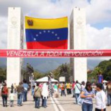 Exhibición de Pastor Maldonado y Williams en Caracas