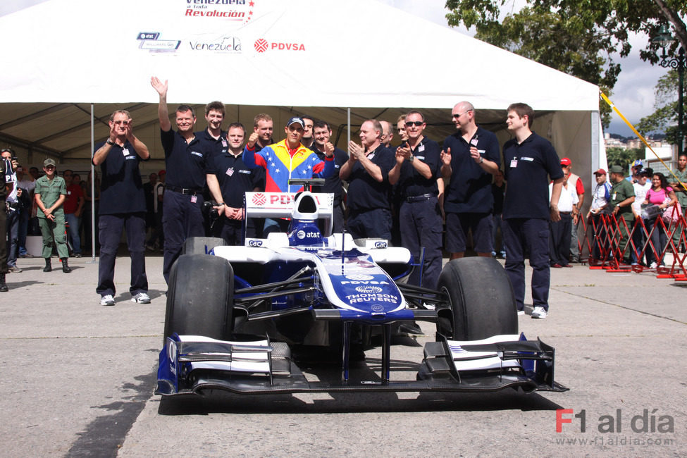 Maldonado y el equipo Williams en Caracas