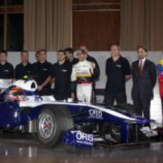 Recepción oficial de Maldonado y su nuevo equipo en la F1