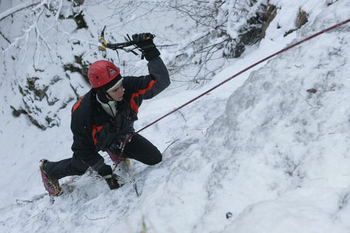 Esteban Gutiérrez también de escalada