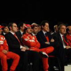 Massa, Domenicali, Alonso, Elkann, Montezemolo y Botín