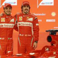 Felipe Massa y Fernando Alonso, pilotos de Ferrari en 2011