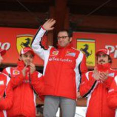 Ferrari aplaude a su afición