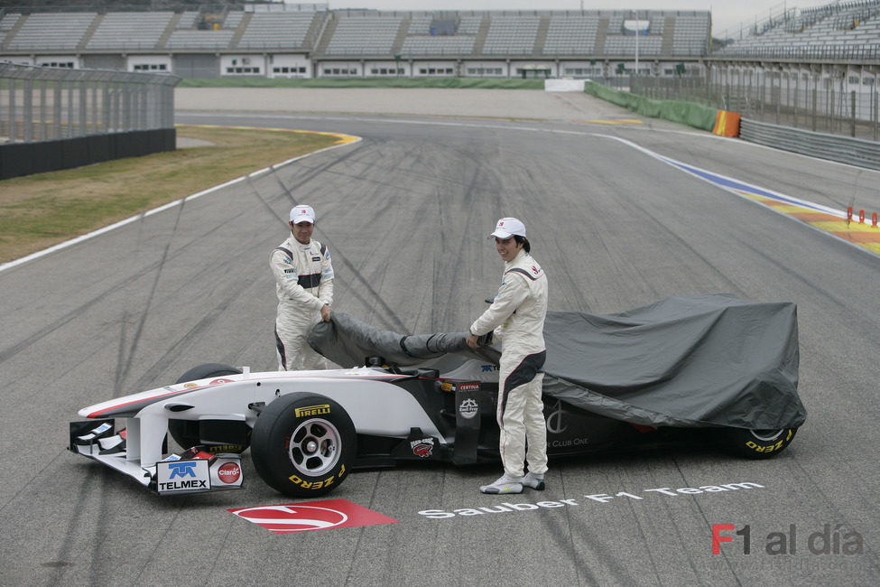 Kobayashi y Pérez desvelan el Sauber C30